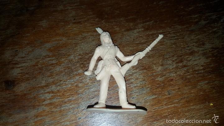 Figuras de goma y PVC: Indio de goma - Foto 1