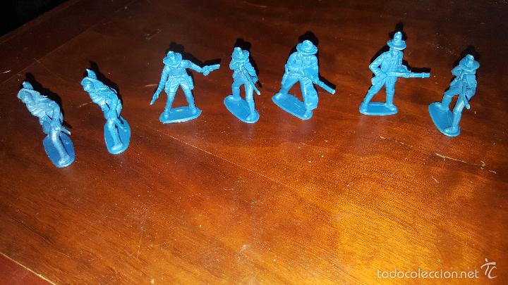 Figuras de goma y PVC: lote del oeste indios y vaqueros cowboy - Foto 3