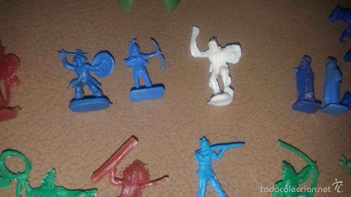 Figuras de goma y PVC: Lote41 figuras de soldaditos indios - Foto 2
