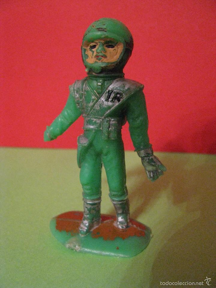 Figuras de goma y PVC: FIGURA THUNDERBIRDS DE COMANSI. DEFECTUOSO. - Foto 1
