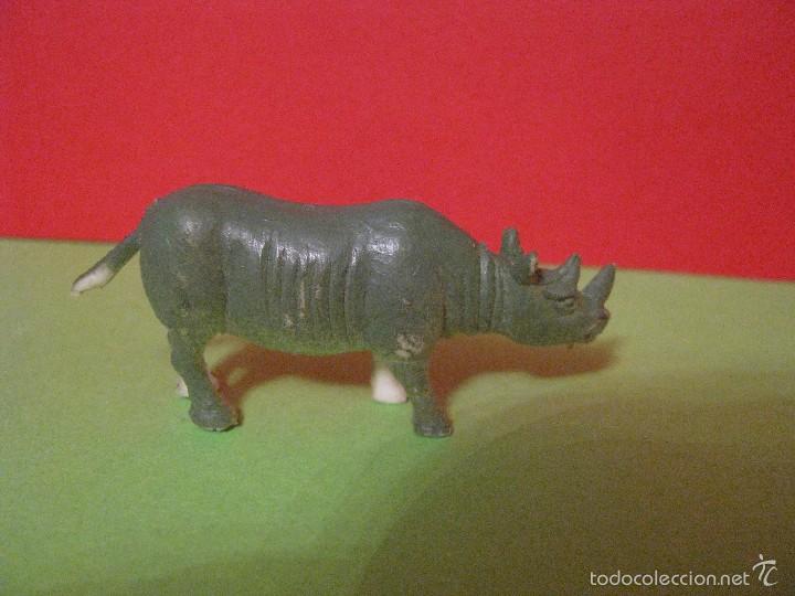 Figuras de goma y PVC: FIGURA DE RINOCERONTE. - Foto 2