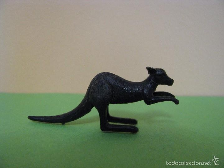 Figuras de goma y PVC: FIGURA DE CANGURO. - Foto 2
