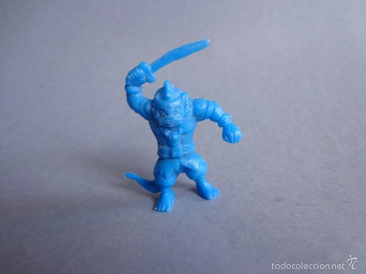 Figuras de goma y PVC: Dunkin figure Thundercats - Panrico - Foto 1