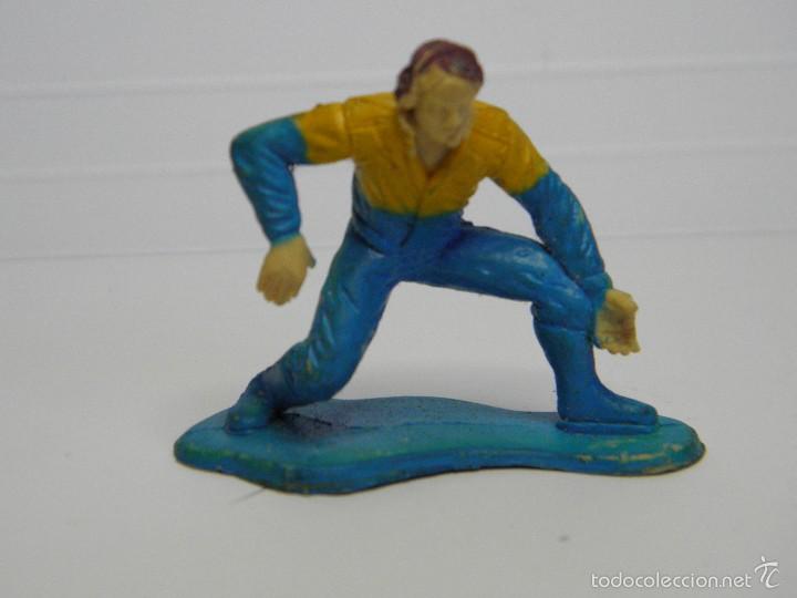 Figurines en Caoutchouc et PVC: FIGURA 3,5 CM.