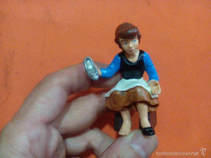 Figuras de goma y PVC: LA CENICIENTA FIGURA PVC - Foto 1