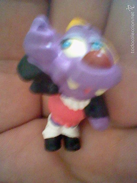 Figuras de Borracha e PVC: figura mu&ntilde;eco vampiro abuela huevos kinder promocional chocolates 4 cms alto