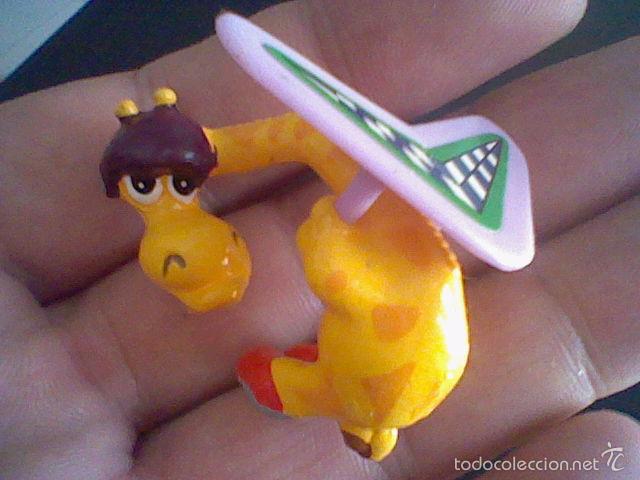 Figuras de Borracha e PVC: figura mu&ntilde;eco jirafa ala delta huevos kinder promocional chocolates