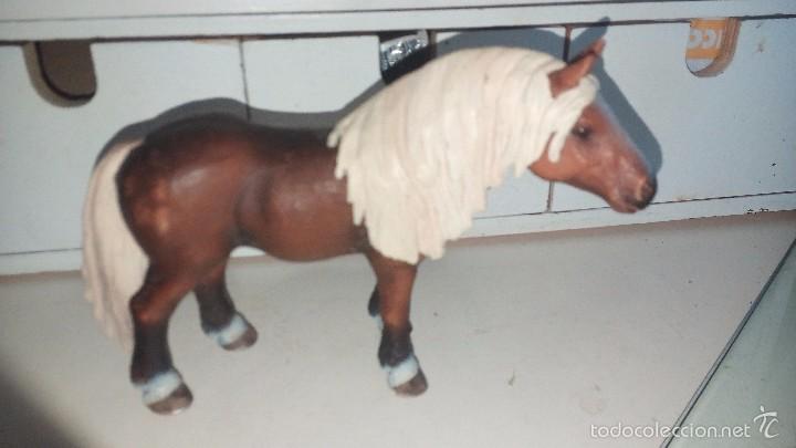 Figuras de goma y PVC: CABALLO - Foto 1