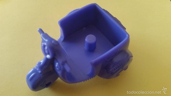 Gummi- und PVC-Figuren: FIGURITA DE PL&Aacute;STICO GOMA ZOMLINGS SERIE 4 - MOTO MORADA