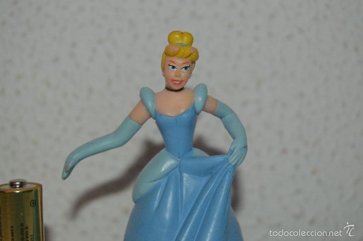 Figuras de goma y PVC: mu&ntilde;eco figura princesa cenicienta disney cmp - Foto 2