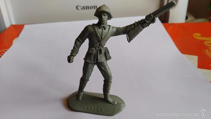 Figuras de goma y PVC: figura comansi frances - Foto 1