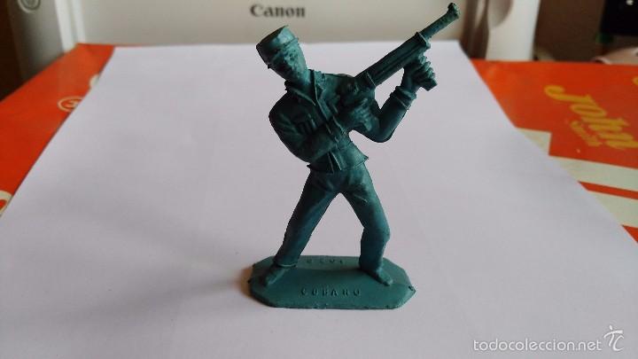 Figuras de goma y PVC: figura comansi cubano - Foto 1