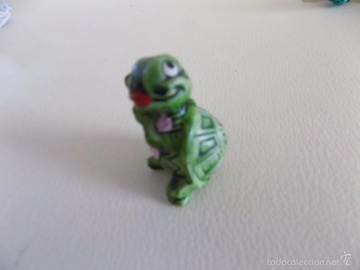 Figuras de goma y PVC: figura kinder, tortuga - Foto 1