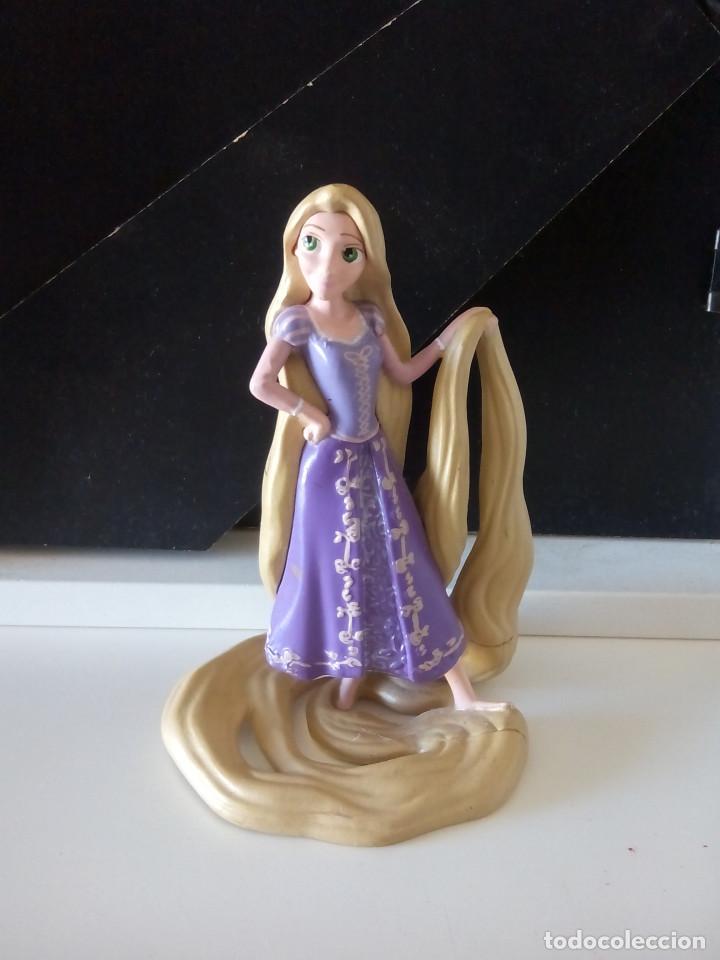 Figurines en Caoutchouc et PVC: Figura pvc de Rapunzel. Original de Disney.