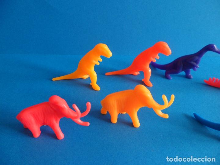 Figuras de goma y PVC: Lote de Dinosaurios de Colecci&oacute;n Premium - Foto 4