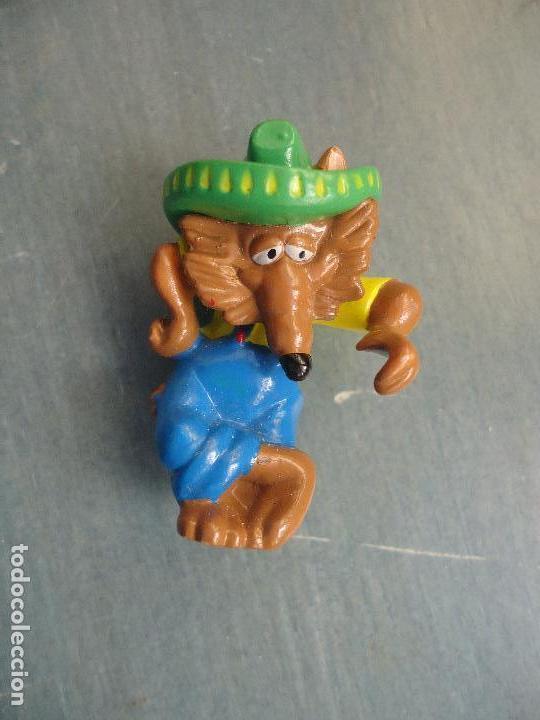Figuras de Borracha e PVC: MU&Ntilde;ECO -