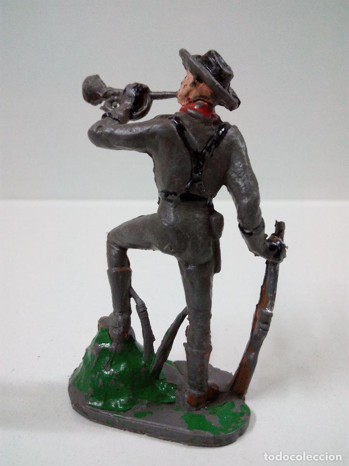 Figuras de goma y PVC: SOLDADO CONFEDERADO CON TROMPETA - Foto 2