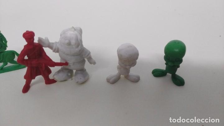 Figuras de goma y PVC: lote de figuras dunkin antiguas - Foto 2