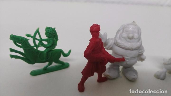 Figuras de goma y PVC: lote de figuras dunkin antiguas - Foto 3