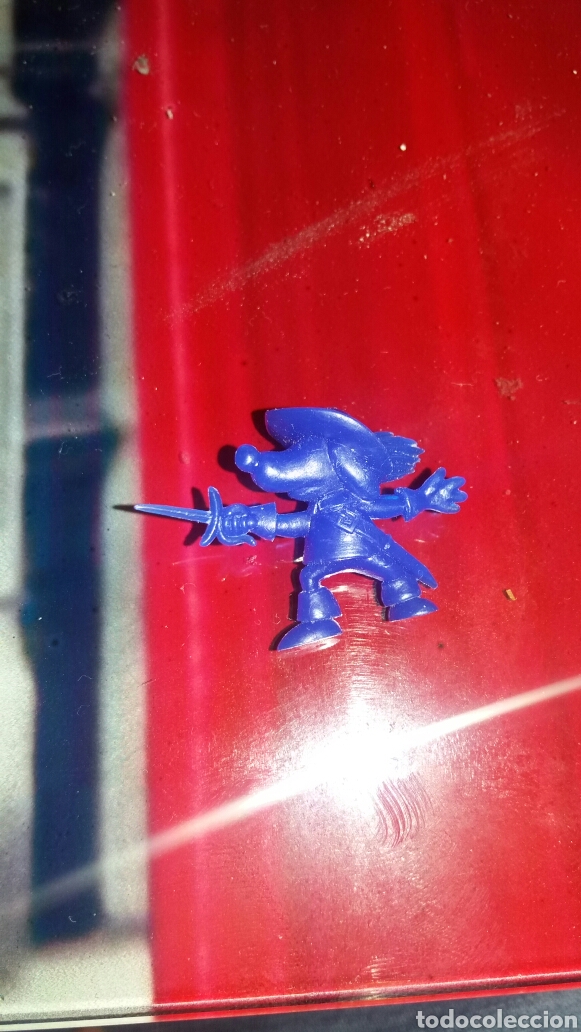 Figuras de goma y PVC: Figura dunkin de darta&ntilde;an - Foto 1