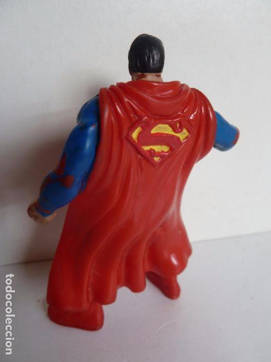 Figuras de goma y PVC: FIGURA PVC SUPERMAN DC COMICS. 9 CM APROX. - Foto 3
