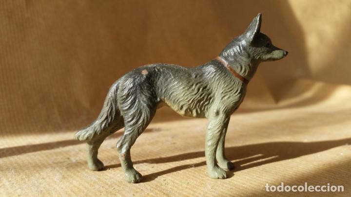 Figuras de goma y PVC: PASTOR ALEMAN LINEOL 1930 - Foto 2