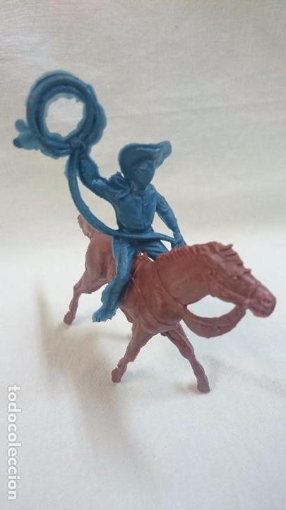 Figuras de goma y PVC: VAQUERO A CABALLO PIPERO - Foto 1