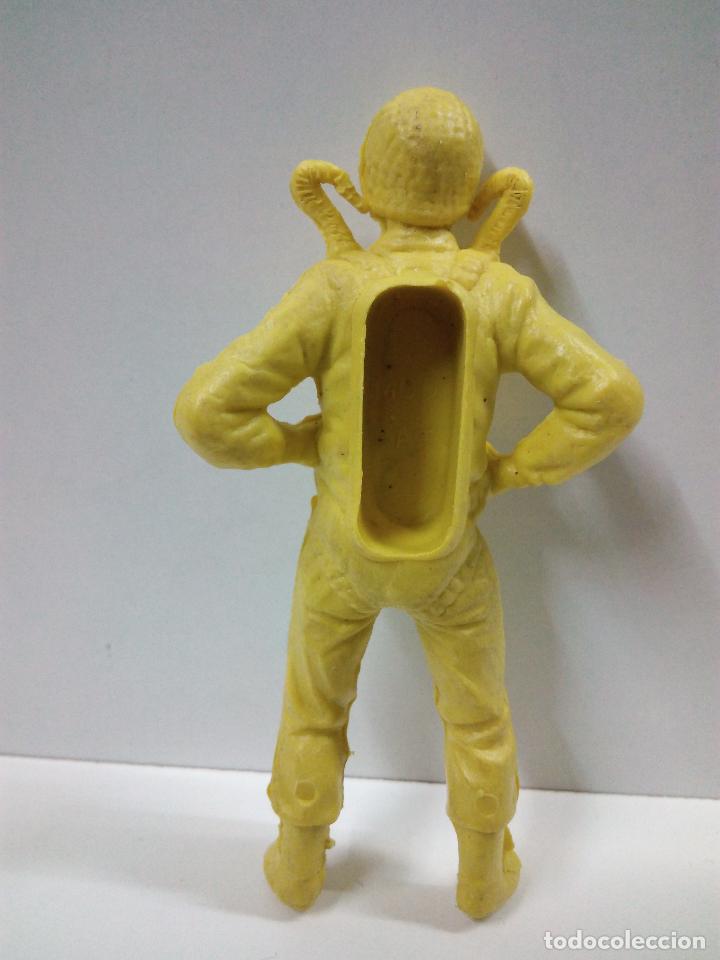Figuras de goma y PVC: PARACAIDISTA MONOCOLOR . PIPERO - Foto 2