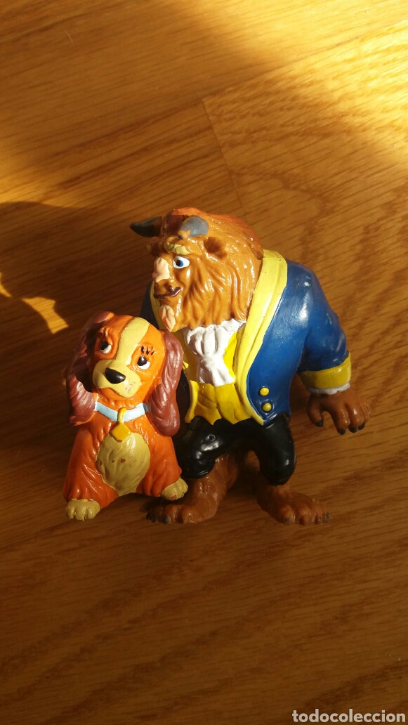 Gummi- und PVC-Figuren: Figura de la dama y bestia