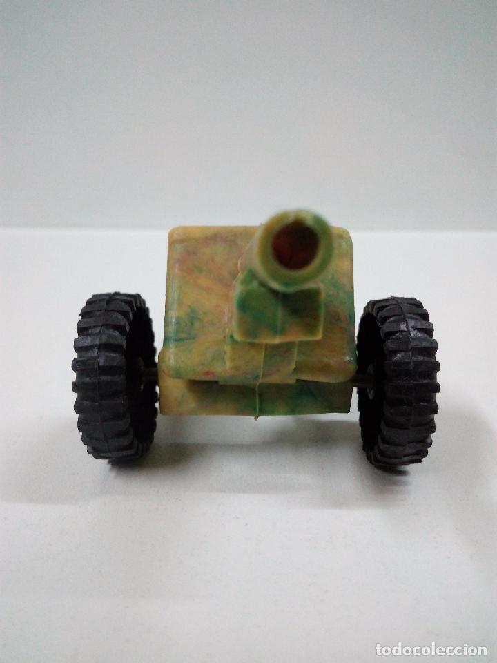 Figuras de goma y PVC: CA&Ntilde;ON EN PLASTICO . A&Ntilde;OS 70 - Foto 3