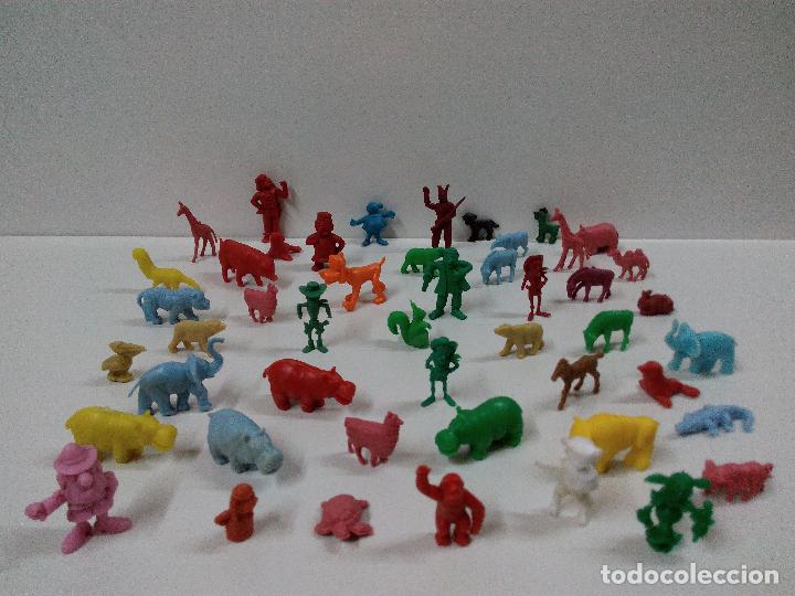 Figuras de goma y PVC: LOTE VARIADO DE FIGURITAS DUNKIN - Foto 1