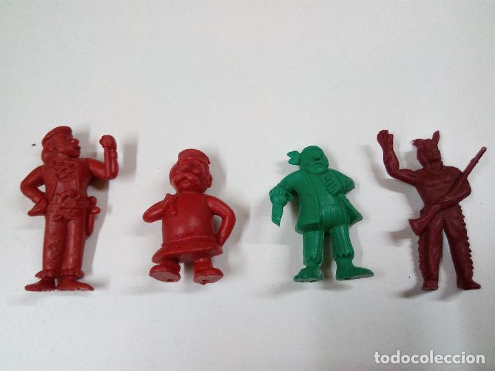 Figuras de goma y PVC: LOTE VARIADO DE FIGURITAS DUNKIN - Foto 6