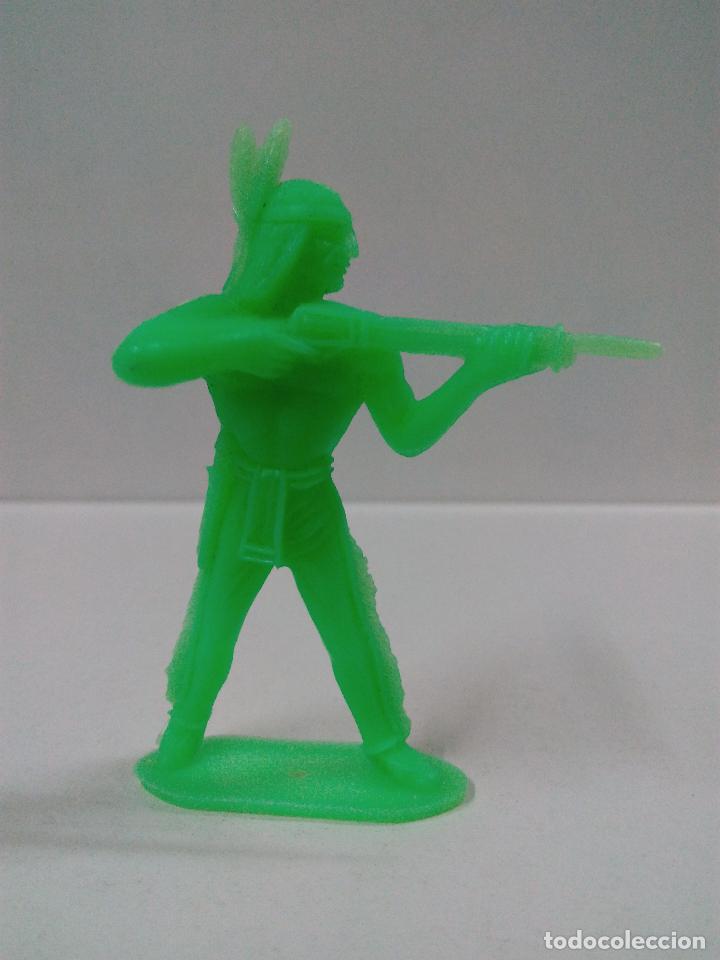 Figuras de goma y PVC: GUERRERO INDIO . COMANSI . MONOCOLOR - Foto 1