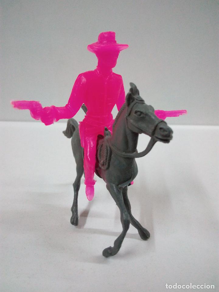 Figuras de goma y PVC: VAQUERO A CABALLO . COMANSI . MONOCOLOR - Foto 1