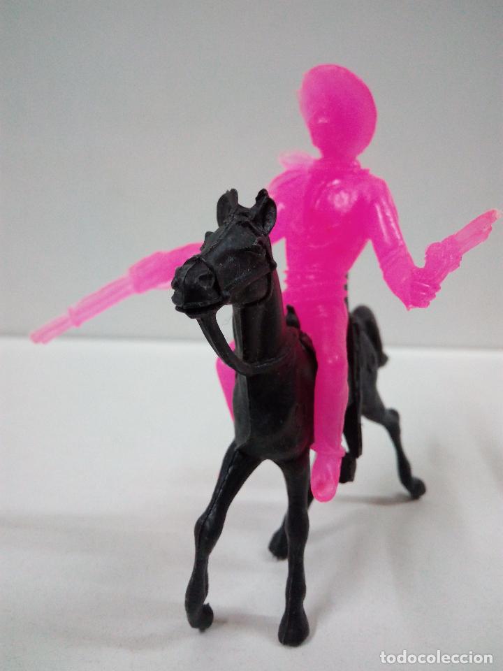 Figuras de goma y PVC: VAQUERO A CABALLO . COMANSI . MONOCOLOR - Foto 2