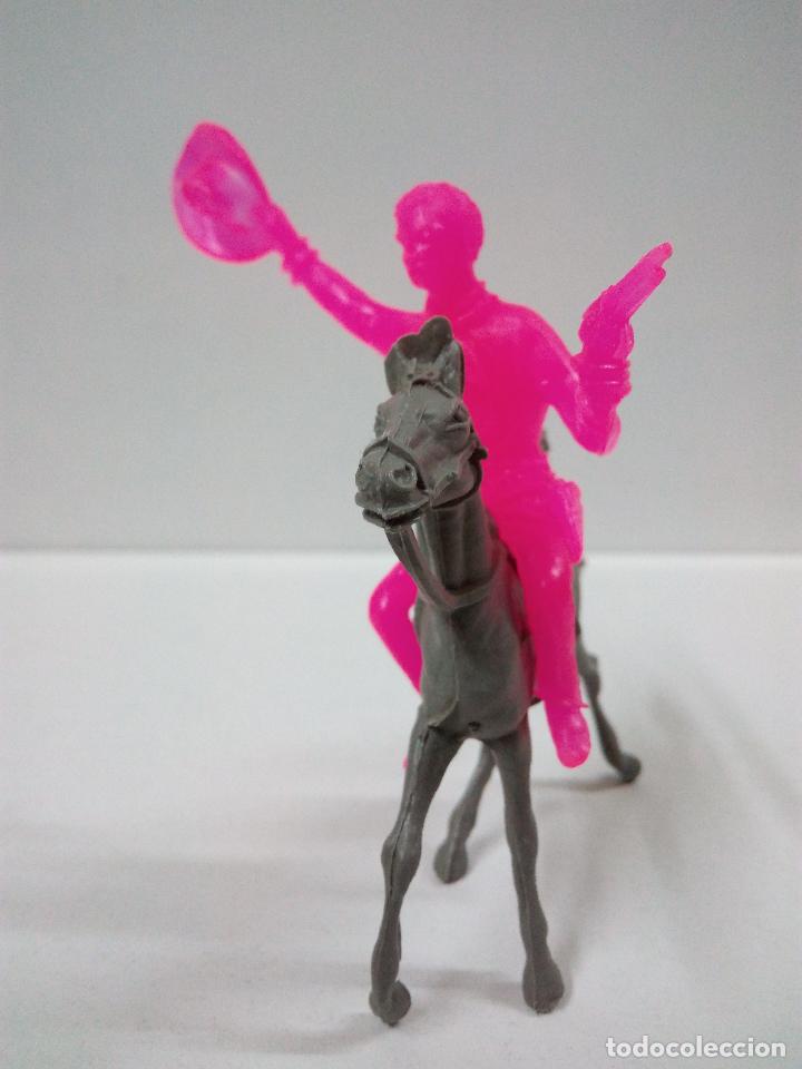 Figuras de goma y PVC: VAQUERO A CABALLO . COMANSI . MONOCOLOR - Foto 2