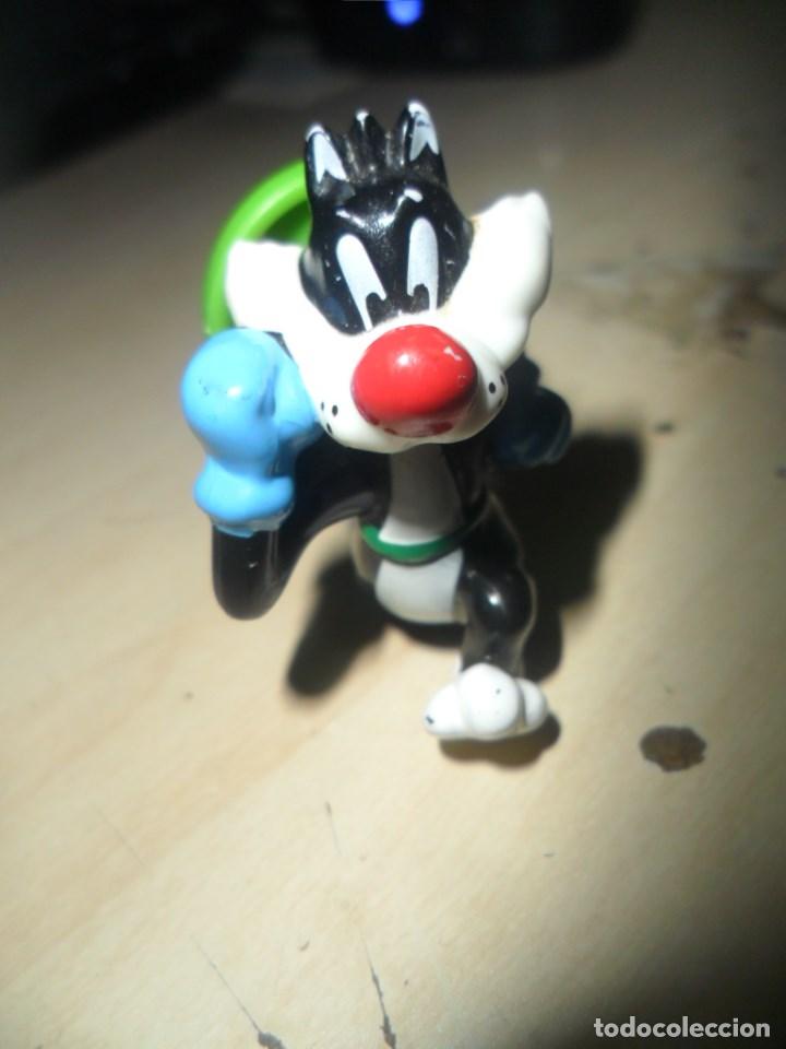 Kinder Figures: ANTIGUA FIGURA LOONEY TOONES DE LA WARNER  - SILVESTRE - KINDER SORPRESA
