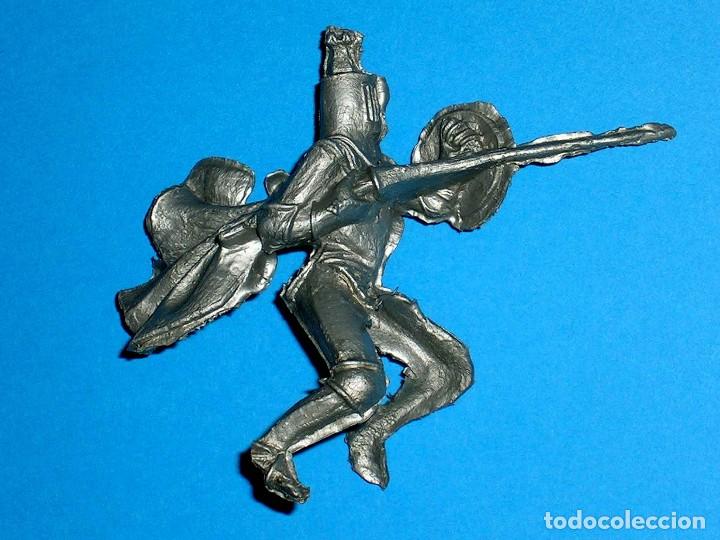 Gummi- und PVC-Figuren: Caballero Torneo Medieval, fabricado en pl&aacute;stico, Reig&oacute;n. Original a&ntilde;os 60.