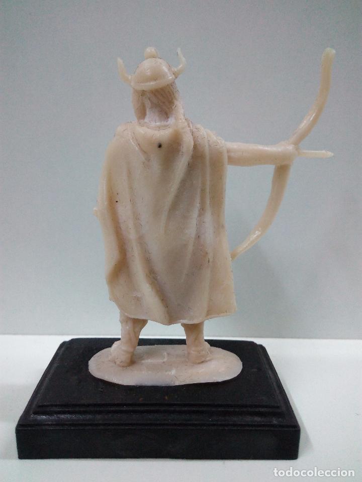 Figuras de goma y PVC: FIGURA DE VIKINGO . CON BASE - Foto 2
