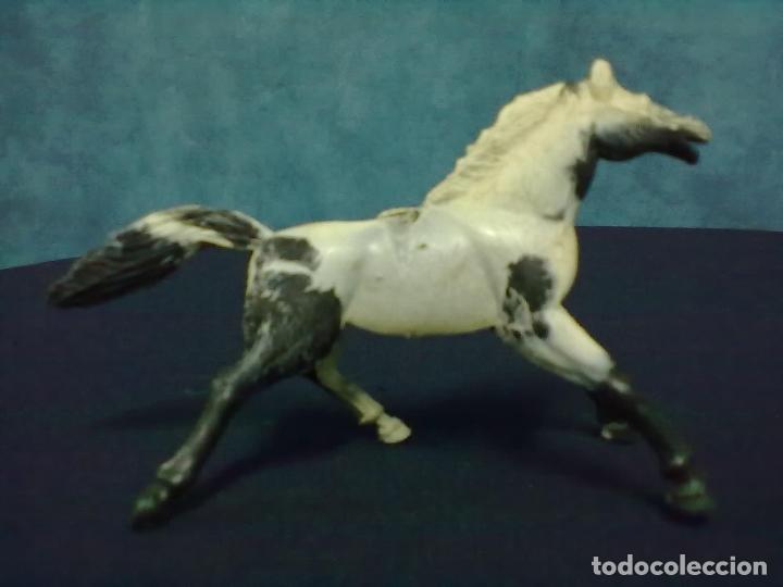 Figuras de goma y PVC: CABALLO PINTO - Foto 1