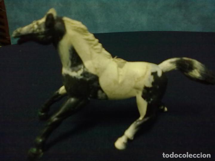 Figuras de goma y PVC: CABALLO PINTO - Foto 2