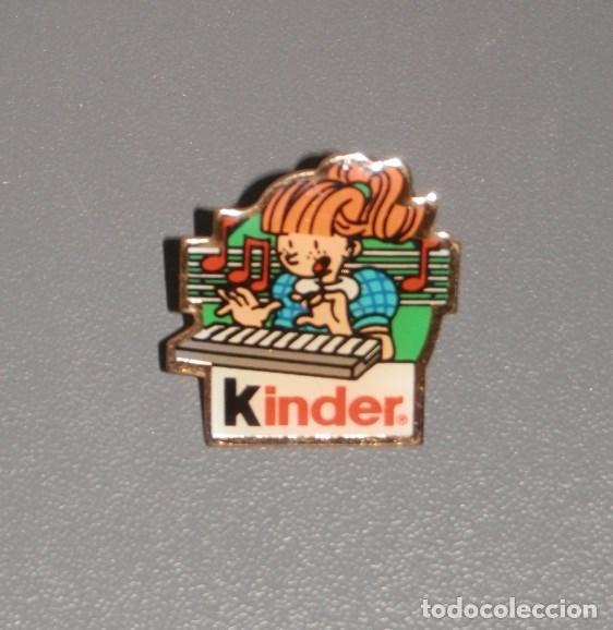 Kinder Figures: PIN KINDER SUPRISE
