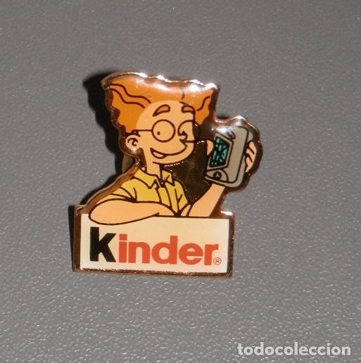Figuras de goma Kinder: PIN KINDER SUPRISE - Foto 1