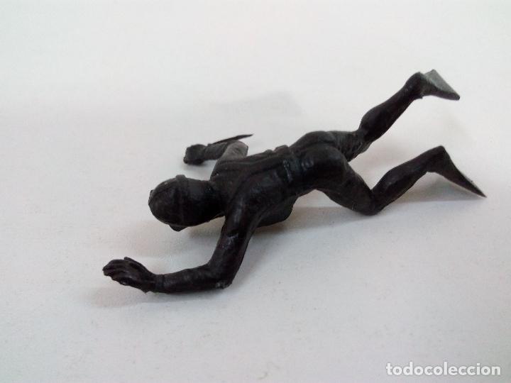Figuras de goma y PVC: SUBMARINISTA - Foto 2