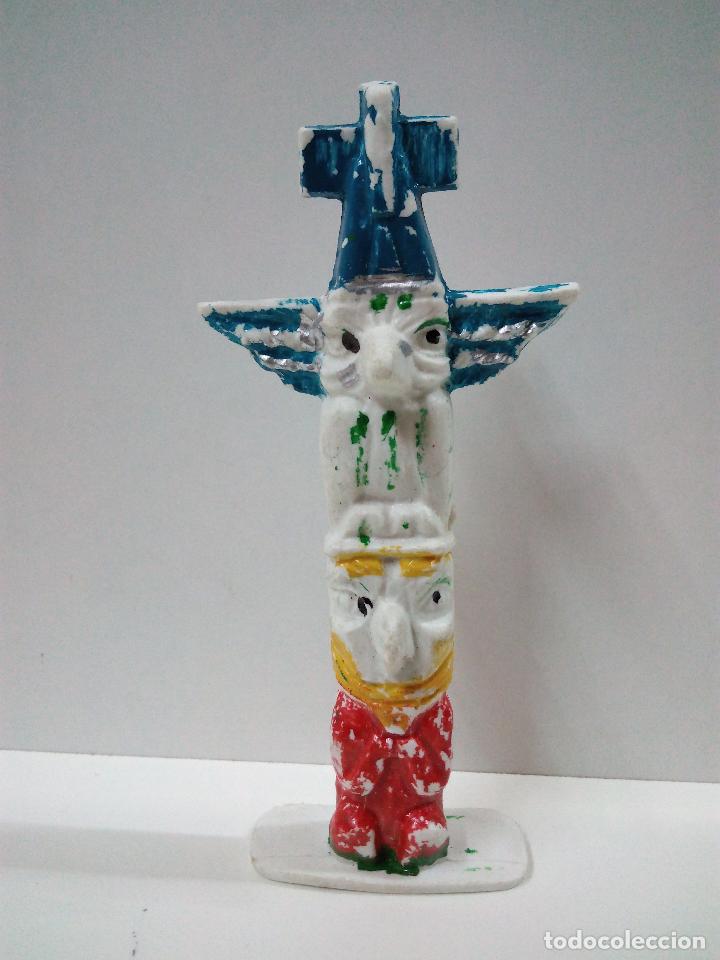 Figuras de goma y PVC: TOTEM INDIO . COMANSI . EN PLASTICO PINTADO - Foto 1