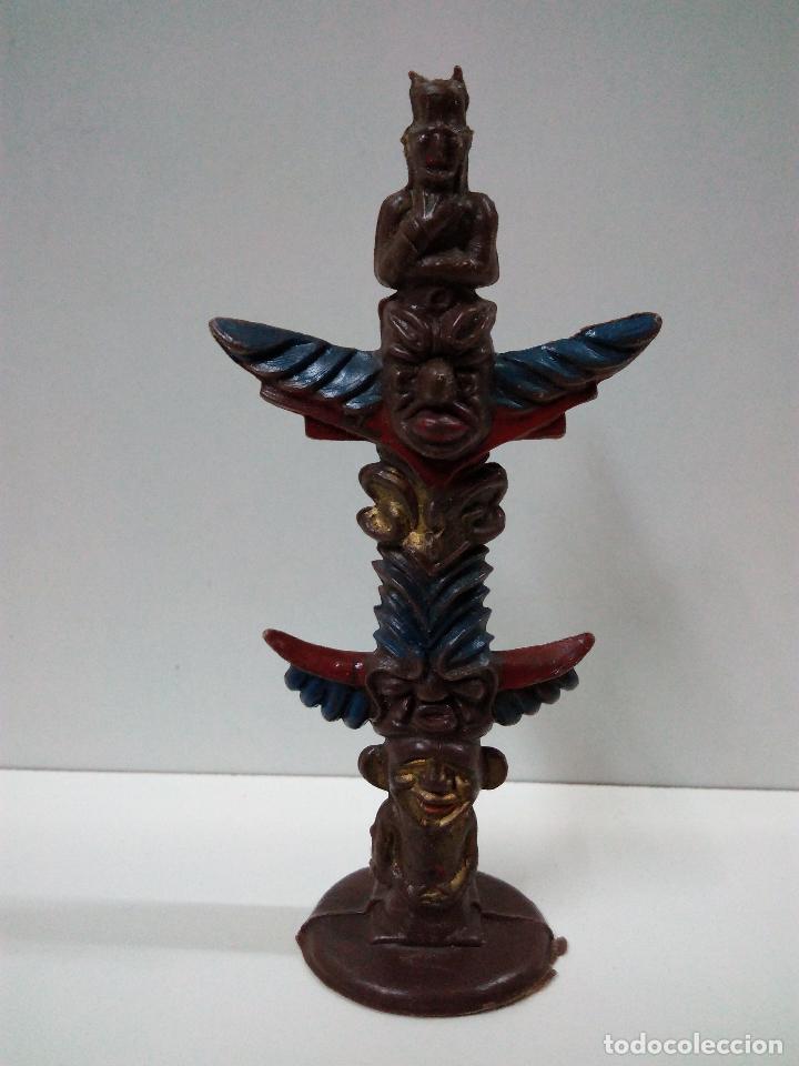 Figuras de goma y PVC: TOTEM INDIO . EN PLASTICO - Foto 1