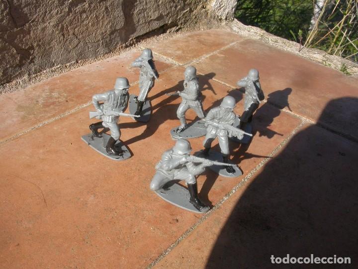 Figuras de goma y PVC: FIGURA AIRFIX - Foto 1