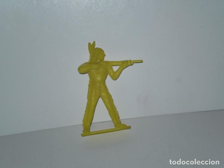 Figuras de goma y PVC: FIGURA DE INDIO COLECCIONABLE , EN PLASTICO . COMANSI . - Foto 1