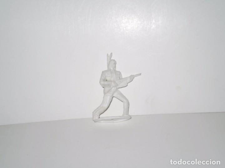 Figuras de goma y PVC: FIGURA DE INDIO COLECCIONABLE , EN PLASTICO . COMANSI . - Foto 1