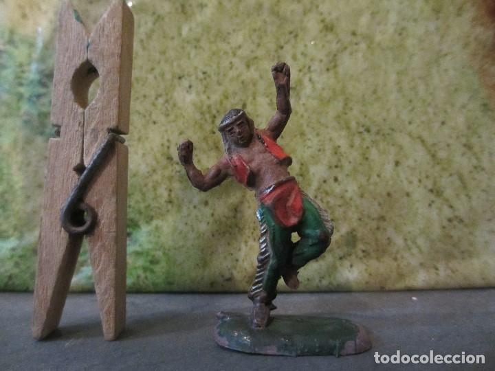 Figuras de goma y PVC: indio peque&ntilde;o lafredo - Foto 1